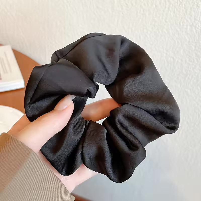 10 Scrunchies: Gomas de seda francesa para cuidar de tu cabello